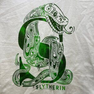 Women's Sz Small Slytherin T-shirt short sleeve white from Harry Potter Hogwarts